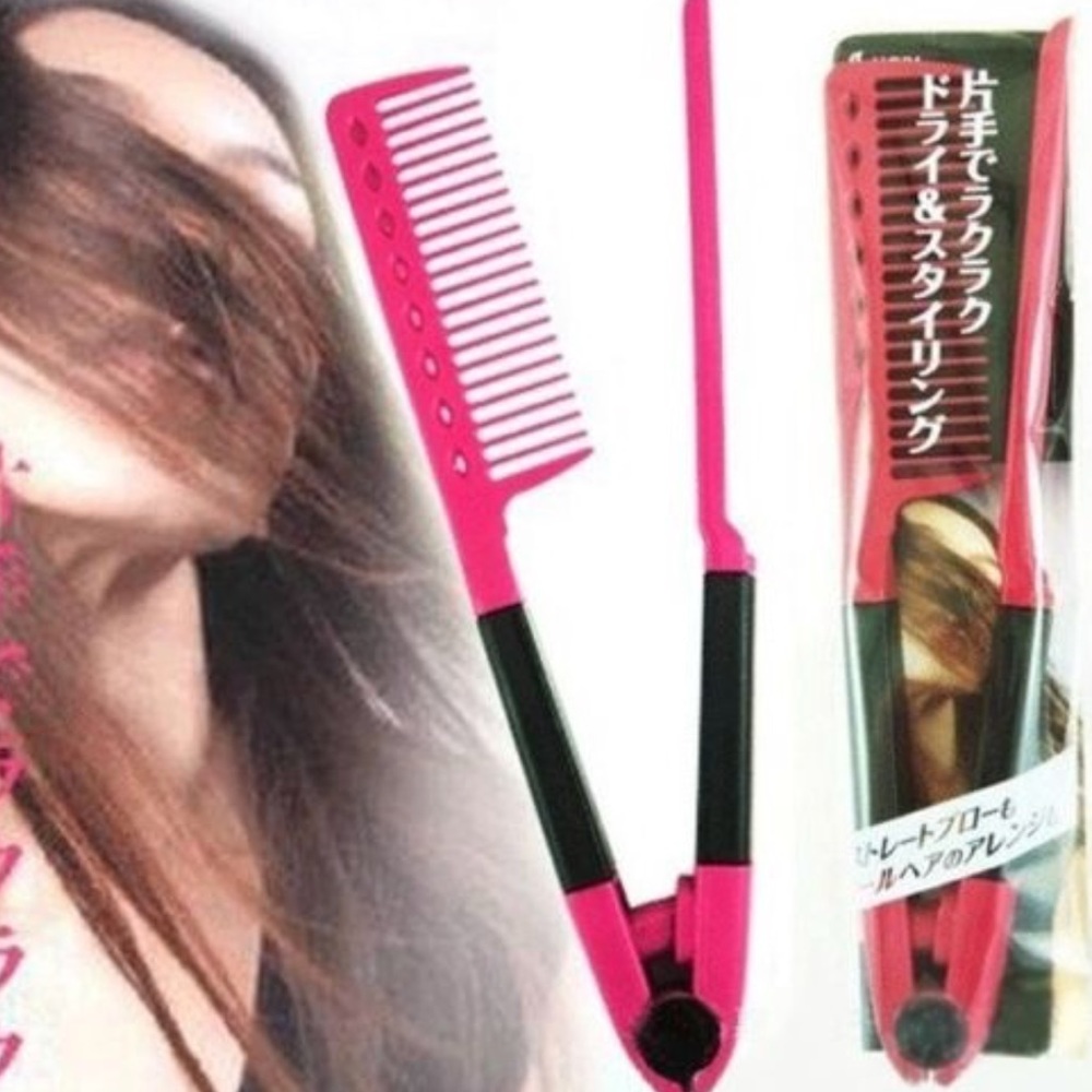 ‼️MUST HAVE!‼️ Straightener / Curler V Comb